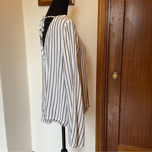 Cloth & Stone Long Sleeve Striped Top - Picture 2 of 10
